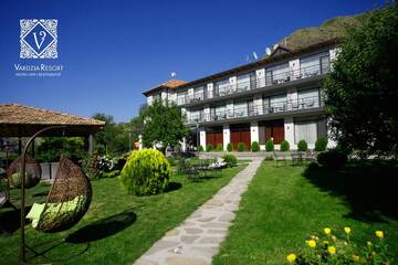Фото Отель Vardzia Resort г. Вардзиа 2