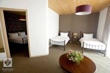 Фото номера Семейный номер (для 4 взрослых) Отель Vardzia Resort г. Вардзиа 2